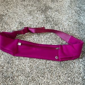 Lululemon running belt